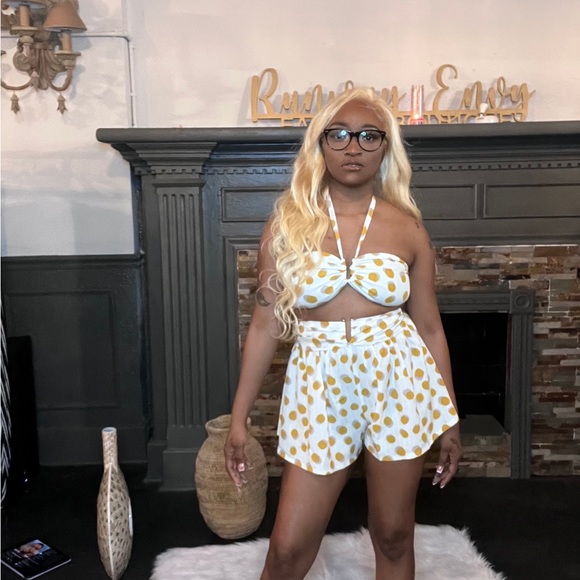 Beach Days (short sets) - Picture 2 of 2